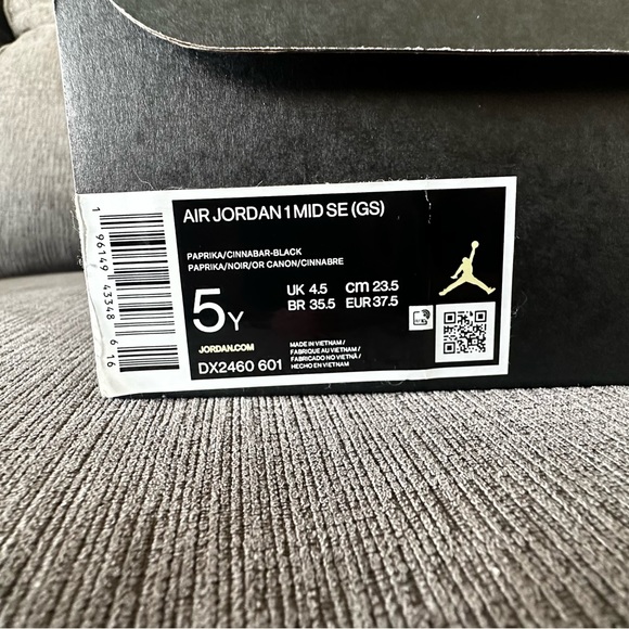 Air Jordan 1 Mid SE (GS) Picnic - Picture 4 of 4